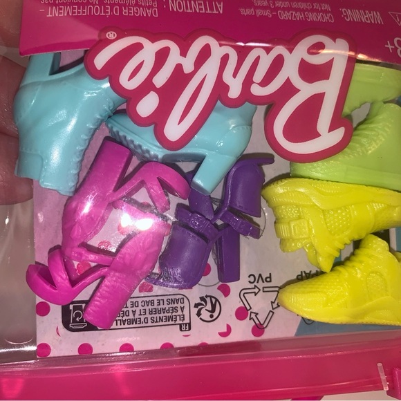Mattel Barbie Fashion Clothes Or Accessories Ken Or Barbie Brand New You Choose - Picture 9 of 13